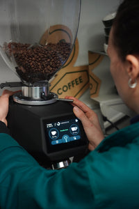 Full Barista Training adjust grinder